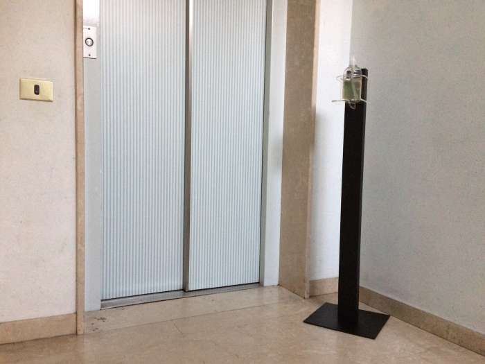 porta gel ascensore modena